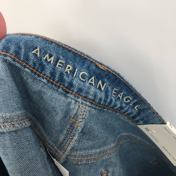 American Eagle 16 Mom Shorts Light Wash Size blue pleated cuffed 0828 5319 - Picture 11 of 11